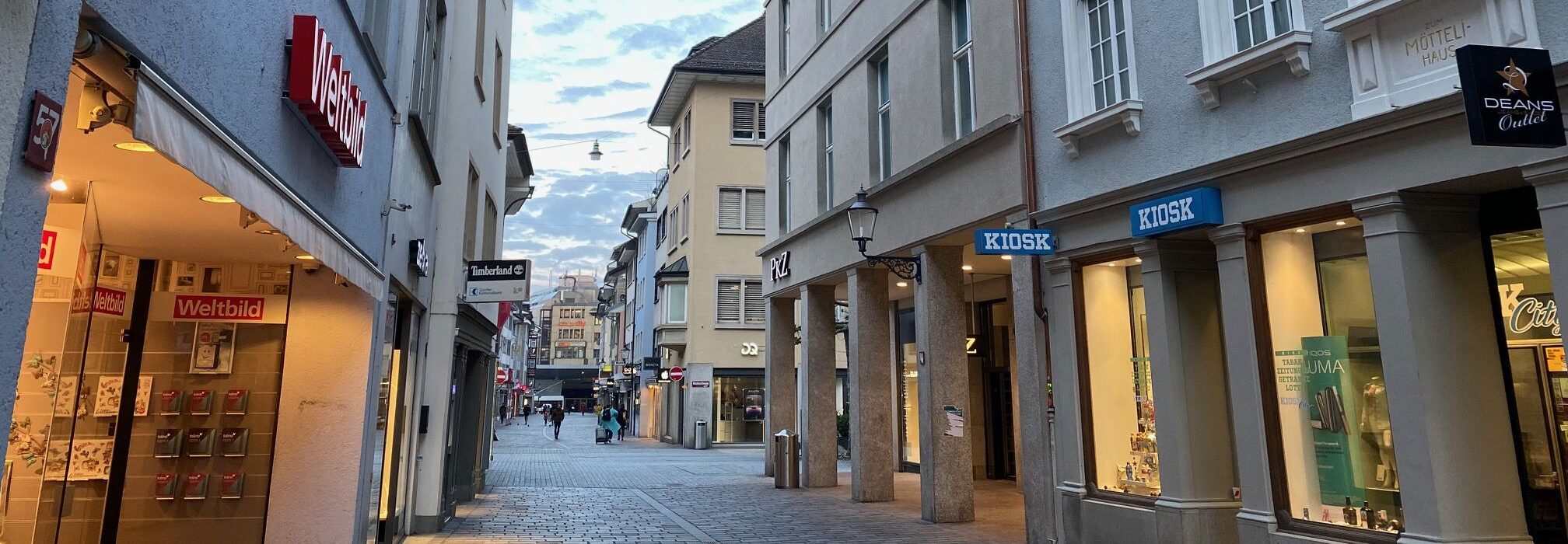 Ihre Augenpraxis in Winterthur: Augenarztpraxis Winti. Dr. med. Murat Yildirim. Marktgasse 78 . Telefon 052 212 26 29